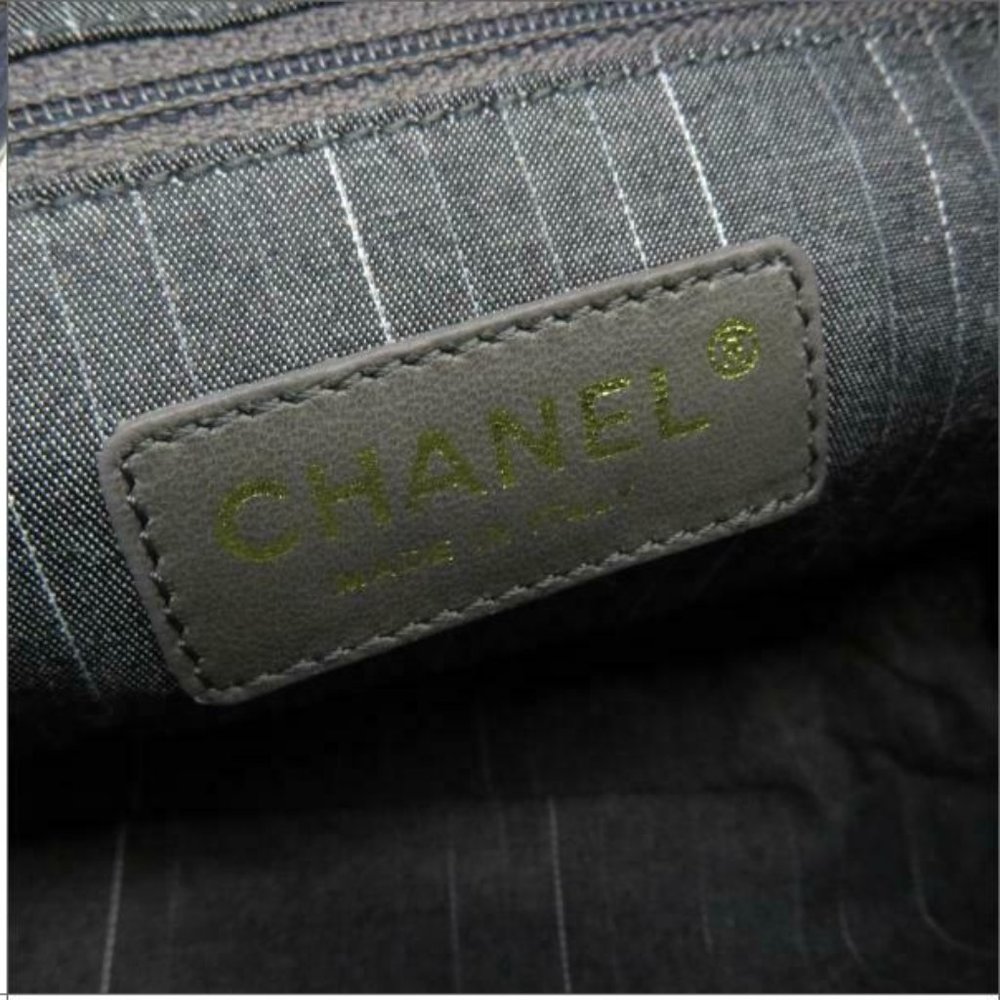 ❌SOLD❌Chanel UK Flag Union Jack Shoulder Navy bag - Picture 12 of 13